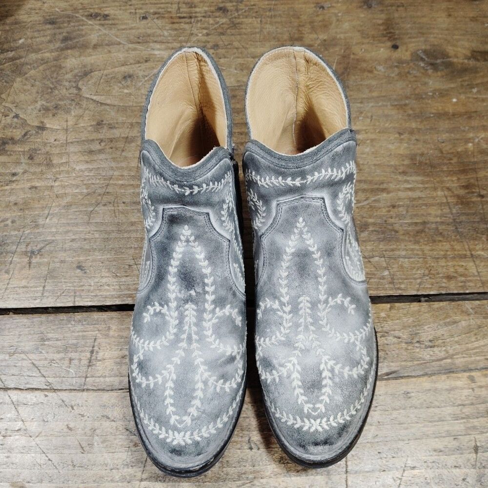 STERLING RIVER Size 11M Leather Ankle Cowboy Boots Gray Embroidered Vines - Picture 3 of 14